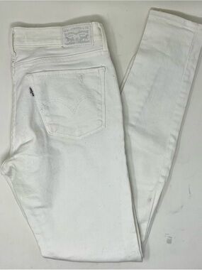 Levi’s Distressed Skinny Jeans size 28/30